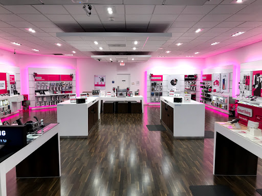 Cell Phone Store «T-Mobile», reviews and photos, 6952 Katella Ave, Cypress, CA 90630, USA