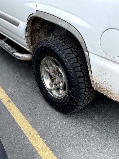 Tire Shop «Discount Tire Store - Draper, UT», reviews and photos, 89 E 12450 S, Draper, UT 84020, USA