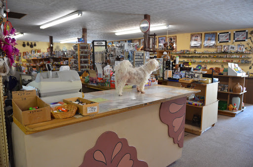 Gift Shop «Wild Wonderful Gift Shop», reviews and photos, 803 Mammoth Cave Rd, Cave City, KY 42127, USA