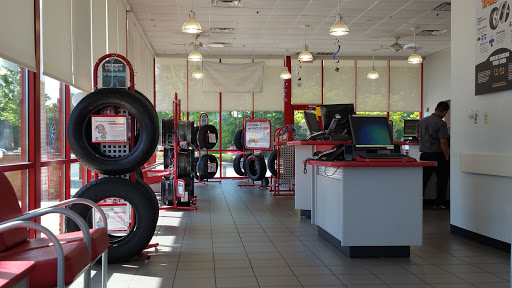 Tire Shop «Discount Tire Store - Duluth, GA», reviews and photos, 3105 Steve Reynolds Blvd, Duluth, GA 30096, USA