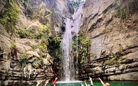 Bulalakaw Falls image
