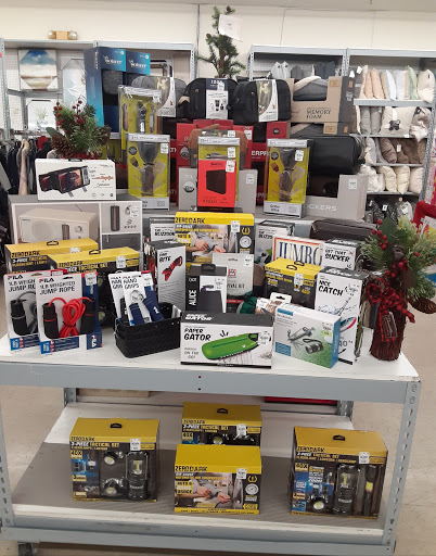 Home Goods Store «Tuesday Morning», reviews and photos, 6808 Huebner Rd, San Antonio, TX 78238, USA