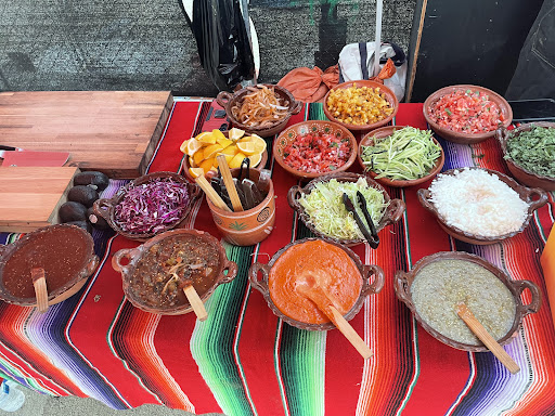 Pobres Tacos image