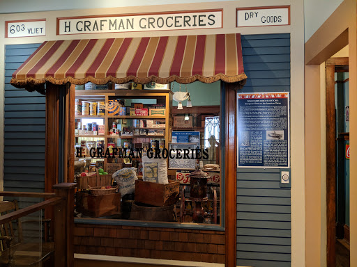 Local History Museum «Chudnow Museum of Yesteryear», reviews and photos, 839 N 11th St, Milwaukee, WI 53233, USA