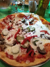 Pizza du Restaurant italien Tesoro Mio à Méry-sur-Oise - n°15