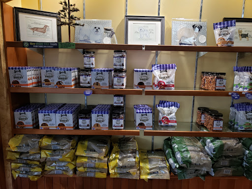 Pet Supply Store «Three Dog Bakery Inc», reviews and photos, 3929 Chenoweth Square, Louisville, KY 40207, USA