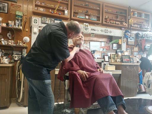 Barber Shop «Jack & Son Barber Shop», reviews and photos, 105 W Middle St, Chelsea, MI 48118, USA