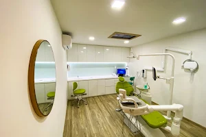 Ashford Dental Centre Bedok image
