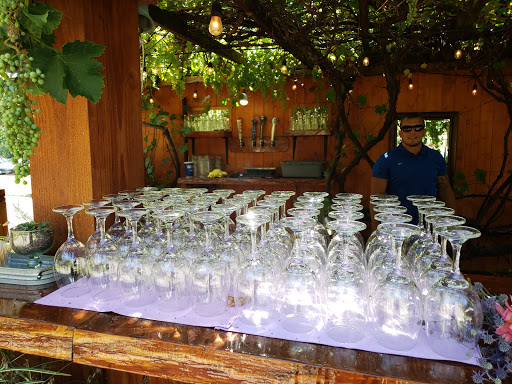 Caterer «Bates Steak House & Catering», reviews and photos, 433 E Broadway, Eugene, OR 97401, USA