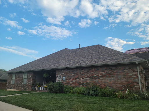 Roofing Contractor «A-1 Guarantee Roofing», reviews and photos, 5398 W Chestnut Expy, Springfield, MO 65802, USA