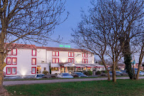 Extérieur du Restaurant Brit Hotel Confort La Rochelle-Bistrot Les Temps Modernes à Perigny - n°1