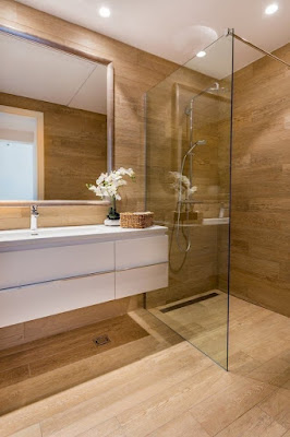 SALLE DE BAIN 83 à Sanary-sur-Mer