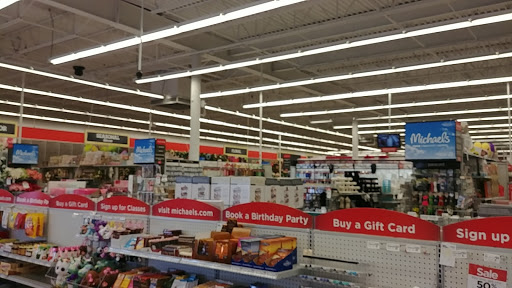 Craft Store «Michaels», reviews and photos, 713 S 72nd St, Omaha, NE 68114, USA