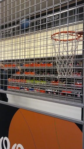 Shoe Store «Shoe Carnival», reviews and photos, 13120 Rivercrest Dr, Crestwood, IL 60445, USA