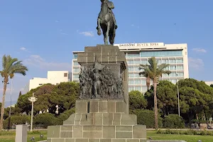 İzmir Atatürk Anıtı image