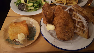 Photo n°90 de Gumbo Yaya Chicken and Waffles à Paris ()