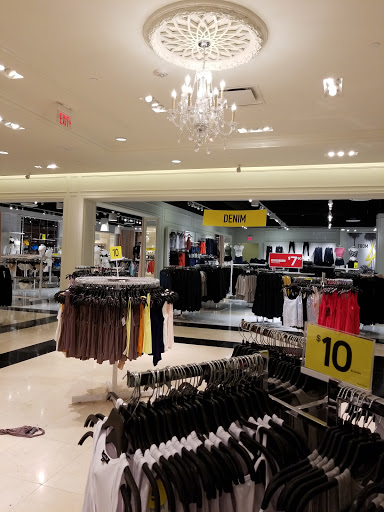 Shopping Mall «Vintage Faire Mall», reviews and photos, 3401 Dale Rd #483, Modesto, CA 95356, USA