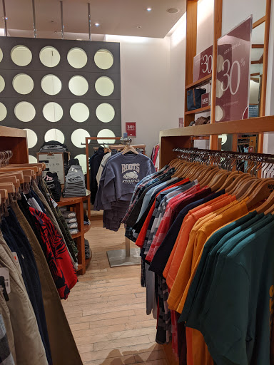 Clothing Store «Roots», reviews and photos, 211 W Maple Rd, Birmingham, MI 48009, USA