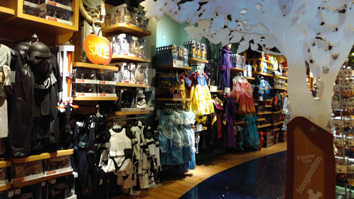 Toy Store «Disney Store», reviews and photos, 1961 Chain Bridge Rd, McLean, VA 22102, USA