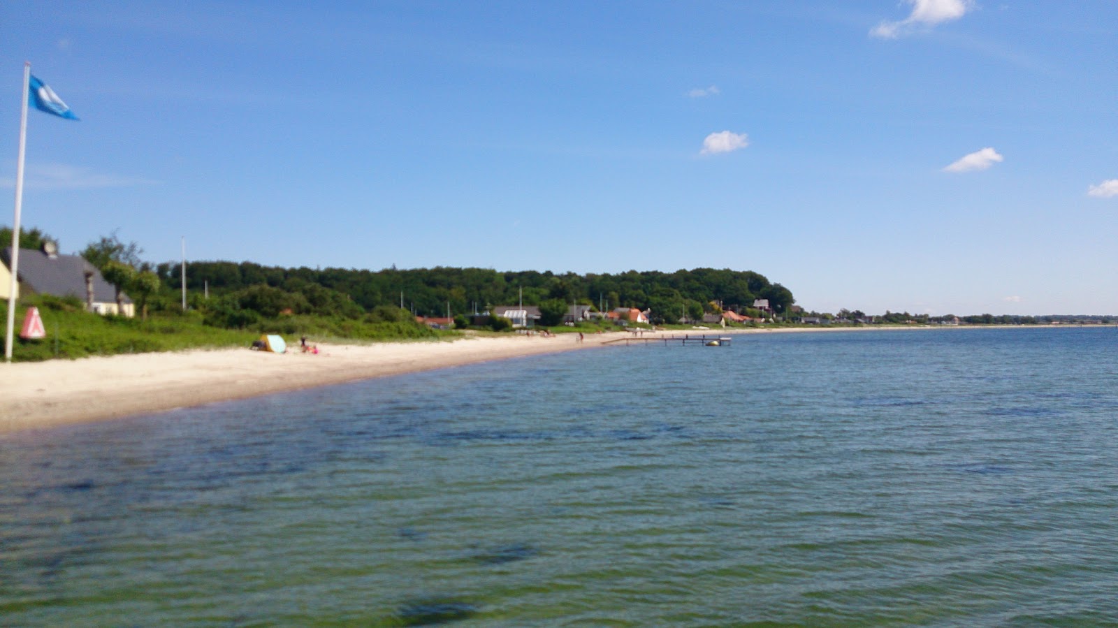 Foto av Hejsager Beach med turkos rent vatten yta