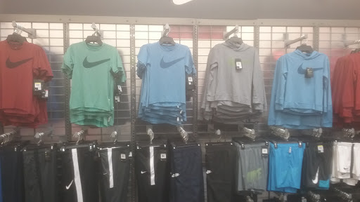 Sporting Goods Store «Academy Sports + Outdoors», reviews and photos, 2010 24th Ave NW, Norman, OK 73069, USA