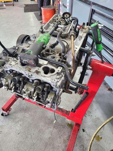 Auto Repair Shop «Bud Adams Auto Repair», reviews and photos, 18811 Lake Chabot Rd, Castro Valley, CA 94546, USA