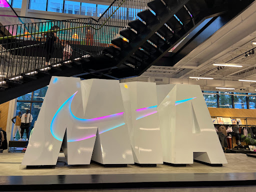 Clothing Store «Nike Miami», reviews and photos, 1035 Lincoln Rd, Miami Beach, FL 33139, USA