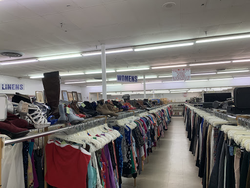 Thrift Store «Community Thrift Store», reviews and photos, 6015 Edgewater Dr, Orlando, FL 32810, USA