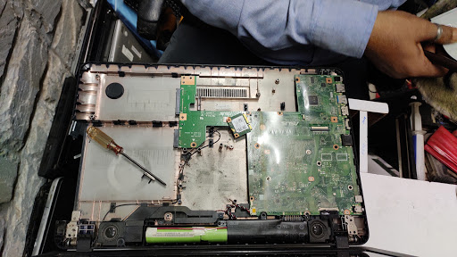 Shanti Laptop Service (Repair Windows & Apple Macbook)