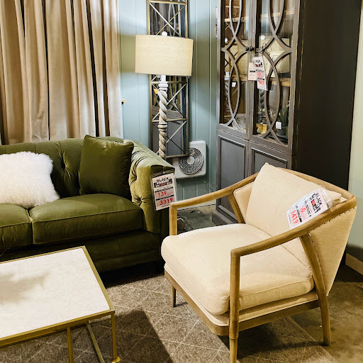 Furniture Store «Room To Room Furniture», reviews and photos, 3651 Cliff Gookin Blvd, Tupelo, MS 38801, USA