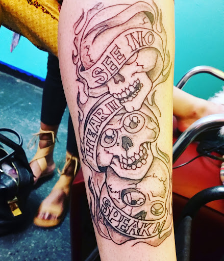 De Ultimate Tatoo & Piercing, 3501 Maryland Ave, Hyattsville, MD 20785, USA, 