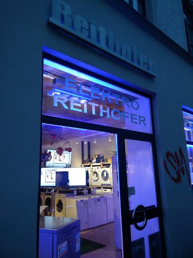Reithofer Technology Specialists GmbH Electrical and kitchens