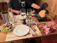 Raclette du Restaurant Le Trappeur à Les Deux Alpes - n°3