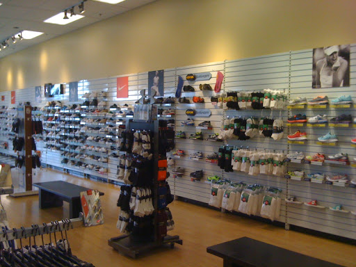 Sportswear Store «Sport Seasons», reviews and photos, 500 N Thompson Ln, Murfreesboro, TN 37129, USA