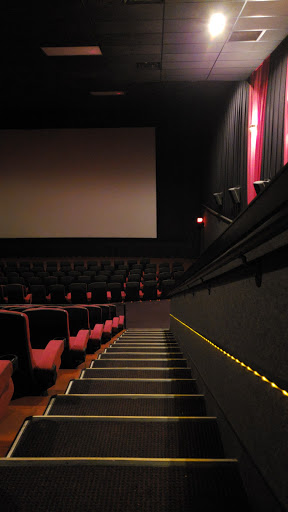 Movie Theater «AMC Showplace Machesney Park 14», reviews and photos, 1860 Anjali Way, Machesney Park, IL 61115, USA