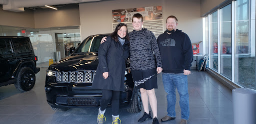 Car Dealer «Bill Estes Chrysler Dodge Jeep Ram», reviews and photos, 745 E 56th St, Brownsburg, IN 46112, USA