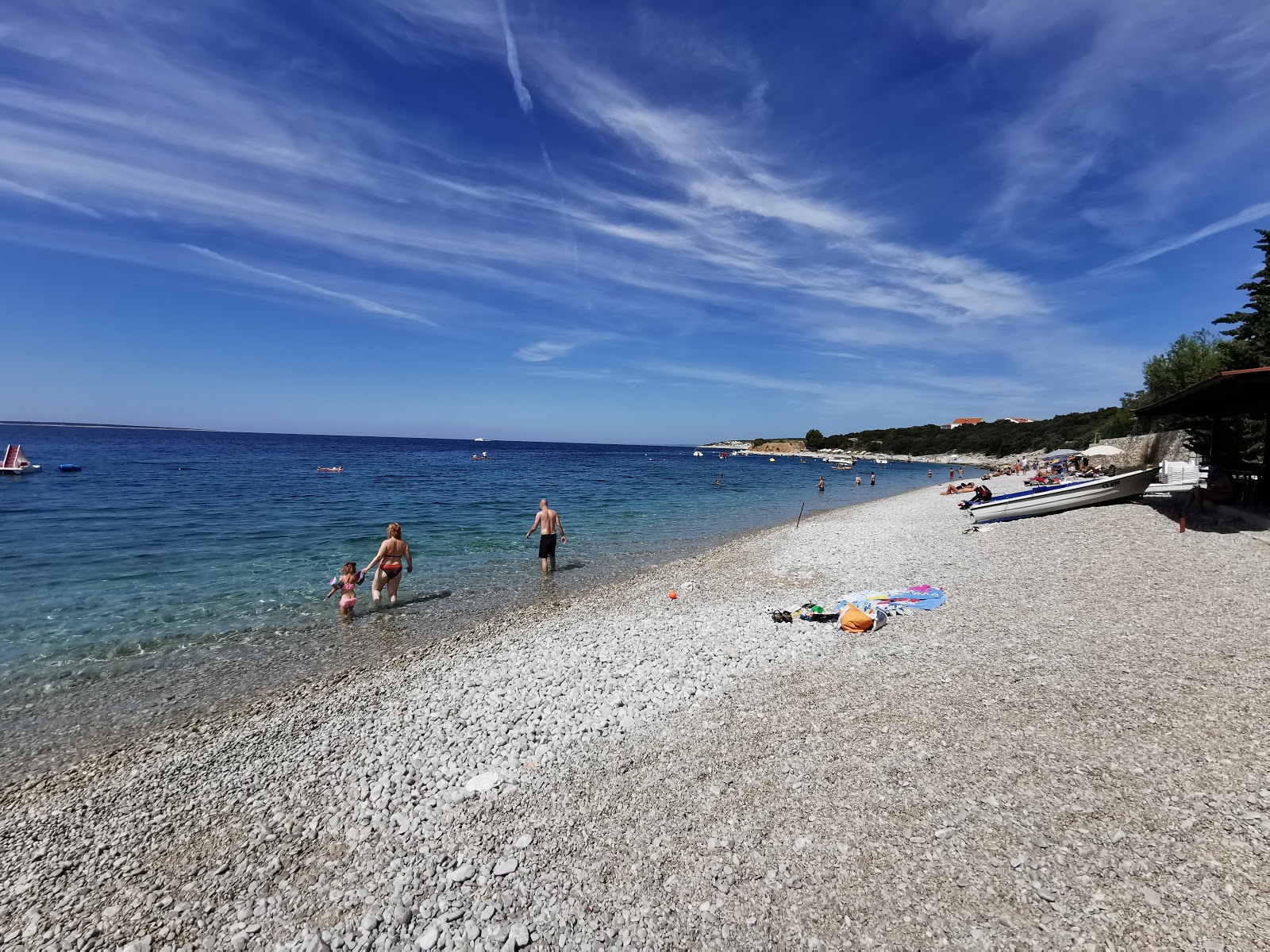 Photo de Miholascica beach avec moyenne baie