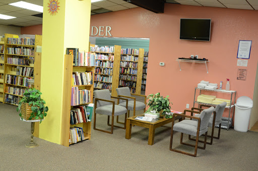 Book Store «Book Trader Tan America», reviews and photos, 217 N 2nd Ave W, Newton, IA 50208, USA