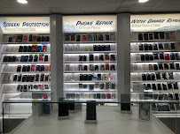 Tech Plug Cell Phone Repair - Photo 5 - Car repair in Elmwood Park, NJ, Paterson