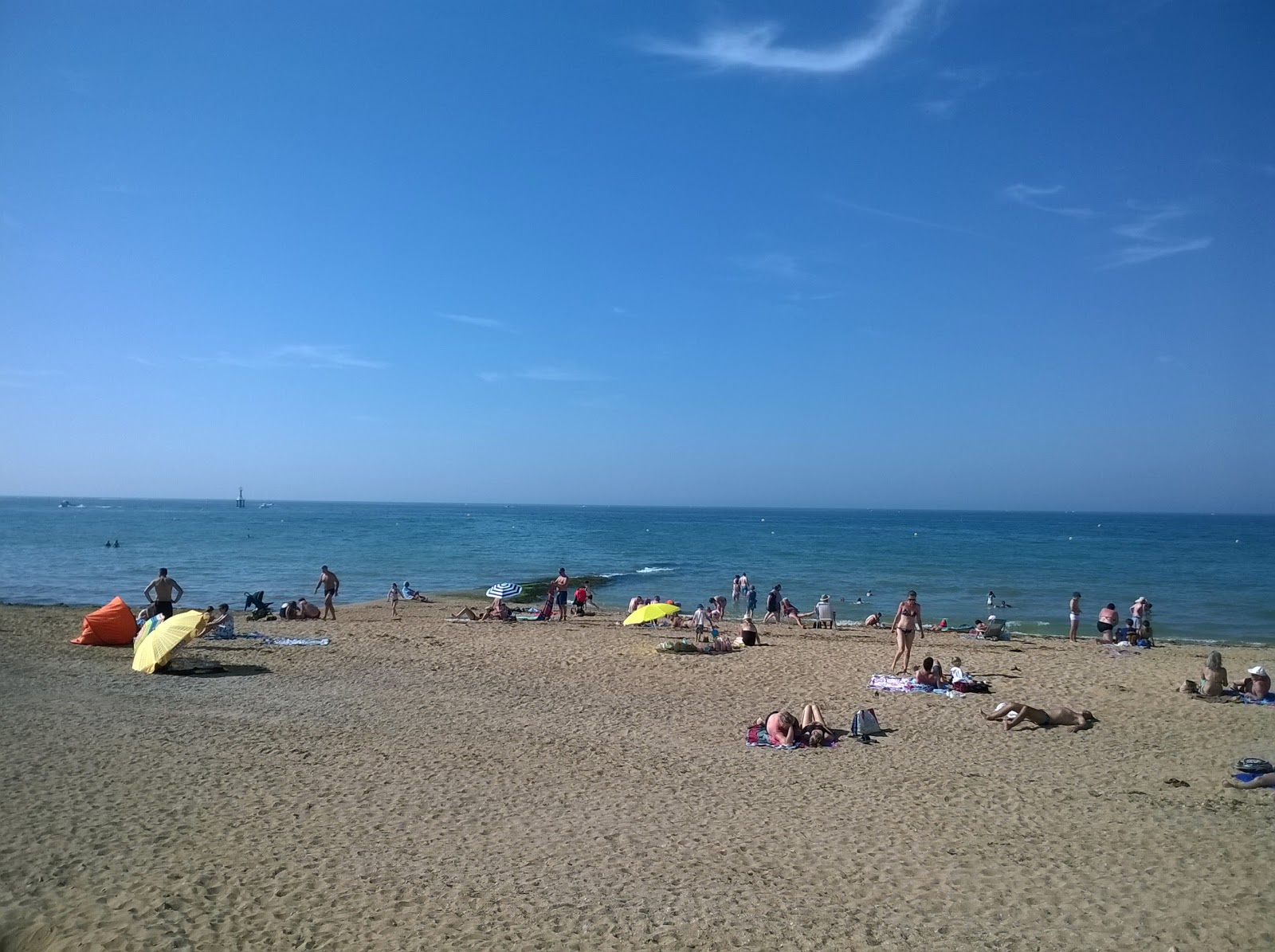 Courseulles sur Mer海滩（朱诺海滩）的照片 - 受到放松专家欢迎的热门地点