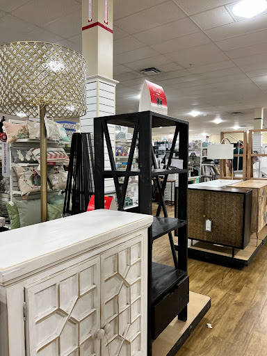 Department Store «T.J. Maxx & HomeGoods», reviews and photos, 103 S Mt Juliet Rd #610, Mt Juliet, TN 37122, USA