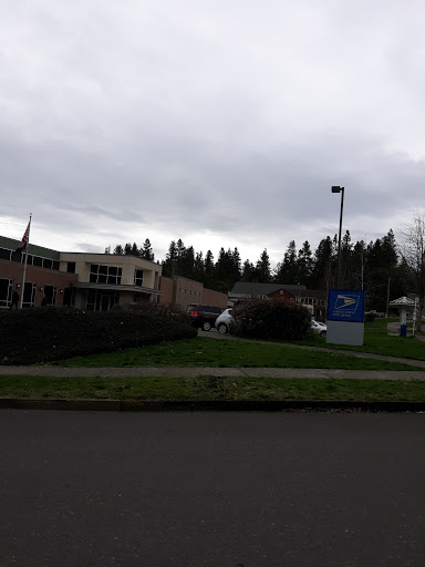Post Office «United States Postal Service», reviews and photos, 30 E 33rd Ave, Eugene, OR 97405, USA