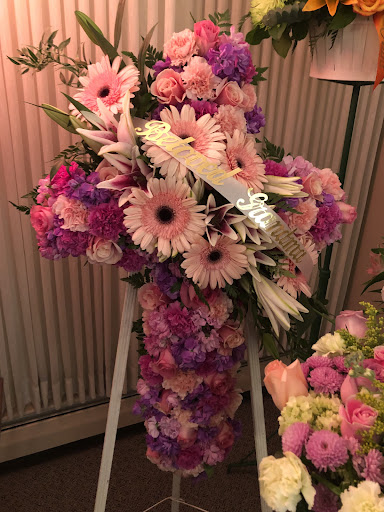 Florist «Flower Peddler», reviews and photos, 38350 Garfield Rd, Charter Twp of Clinton, MI 48038, USA