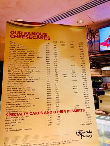 Restaurant «The Cheesecake Factory», reviews and photos, 53 Woodfield Rd, Schaumburg, IL 60173, USA