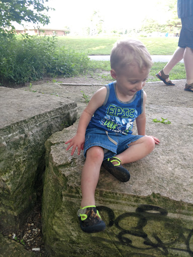 Park «Sargent Park», reviews and photos, 3530 E Douglas Ave, Des Moines, IA 50317, USA