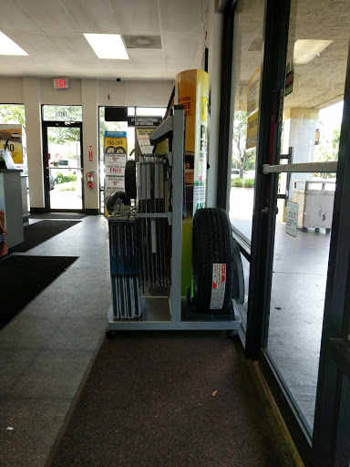 Tire Shop «Tires Plus», reviews and photos, 10105 Southern Blvd, Royal Palm Beach, FL 33411, USA