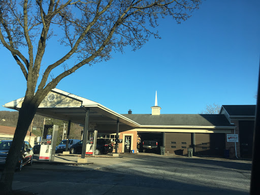 Auto Repair Shop «Hendricks & Sons Auto Services Center», reviews and photos, 202 Main St, Emmaus, PA 18049, USA