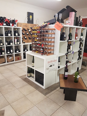 Cave Autour du Vin à Pornichet