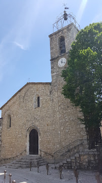 Église Saint-Pierre de Gréolières du Restaurant français La Vieille Auberge à Gréolières - n°4