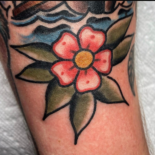 Explore eagle and flag tattoo ideas, creative tattoo ideas in Atlanta, available at Big Cat Tattoo